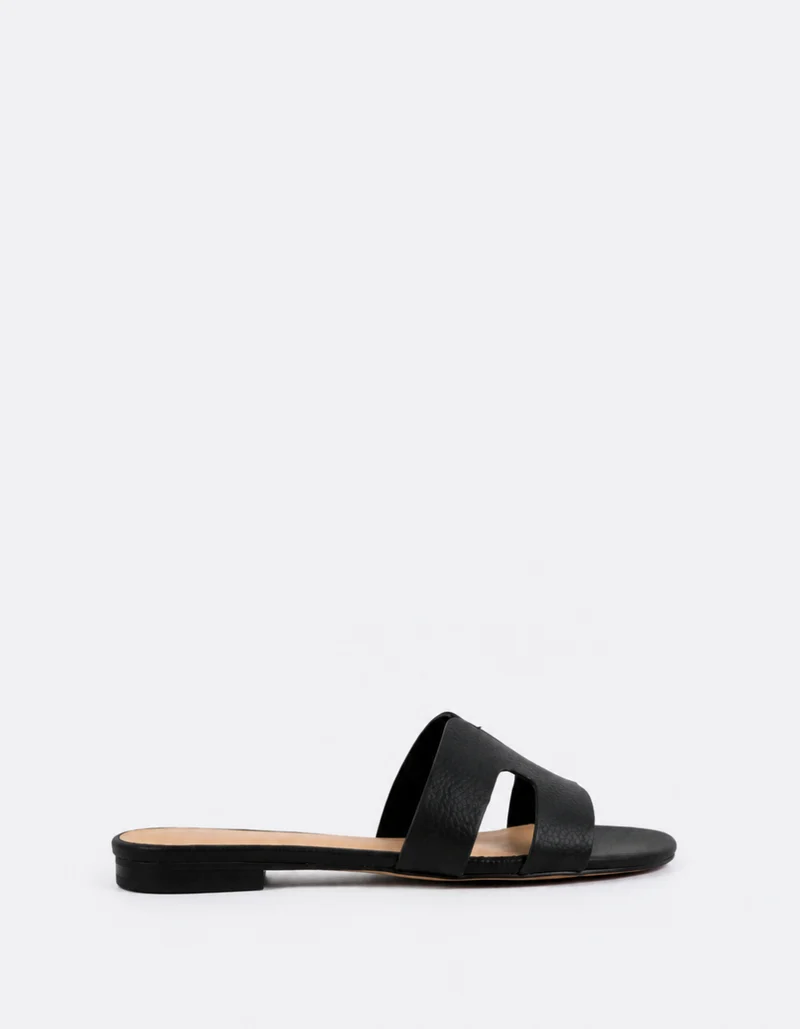 Valmisa Black Leather