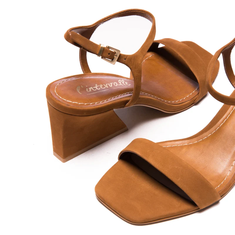 Ignacia Caramel Nubuck