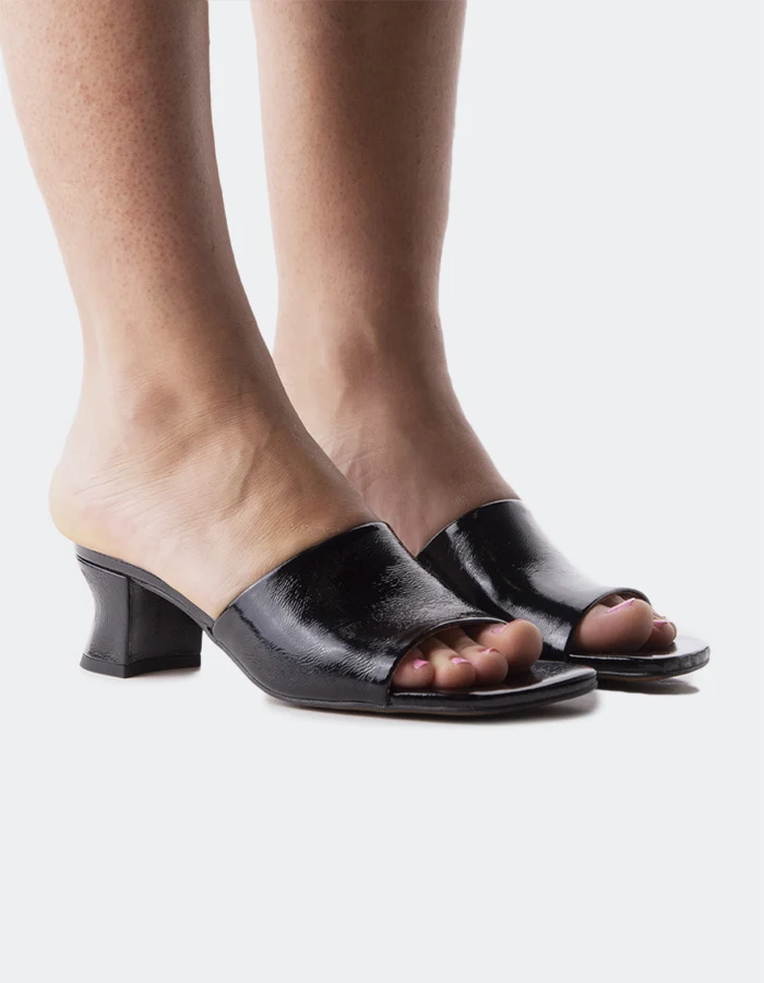 Pico Black Naplack