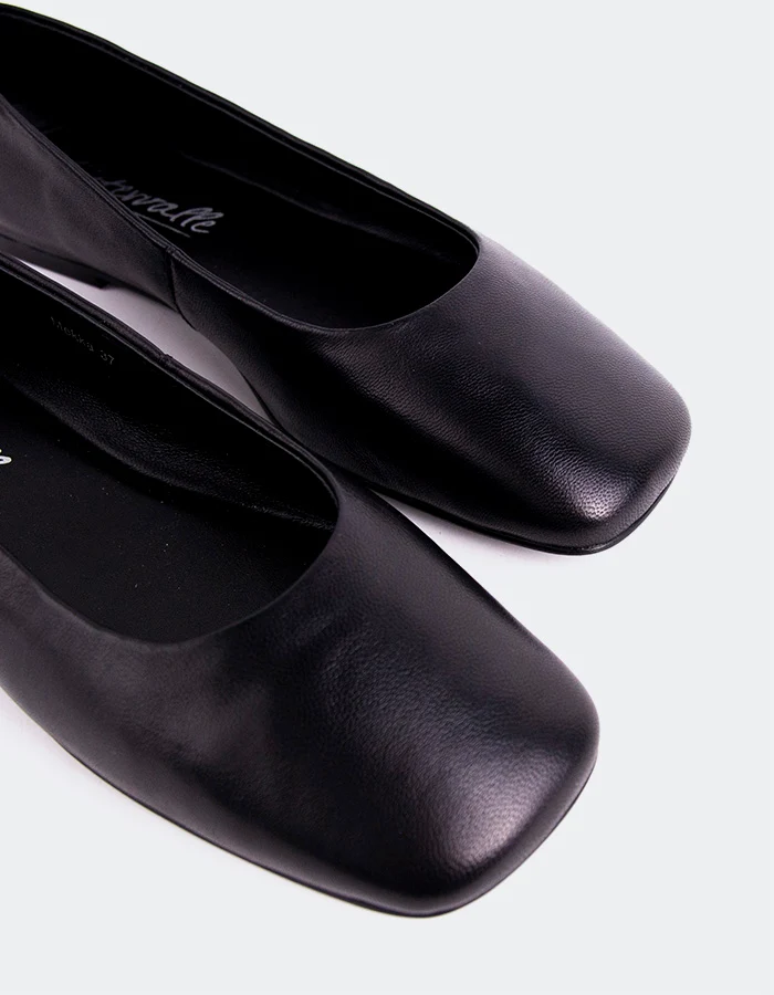Mekka Black Leather