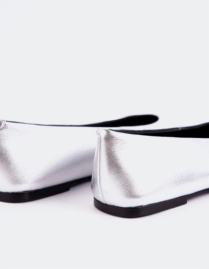 Mekka Silver Leather