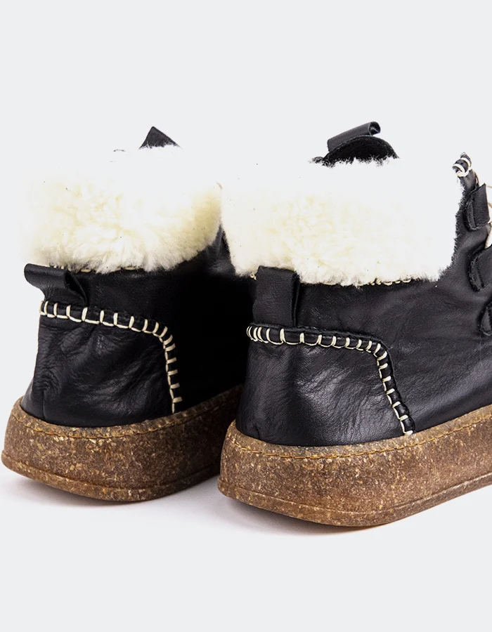 Osiris Black Leather