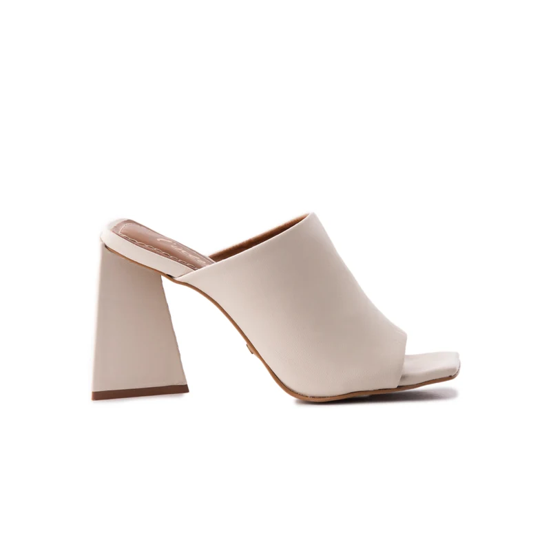 Levu Cream Leather