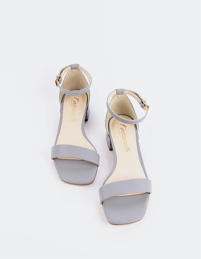 Yanna Light Blue Leather