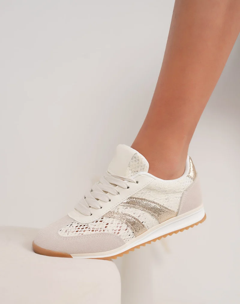 Basket femme beige élégante avec broderie et double rayures dorées pailletées