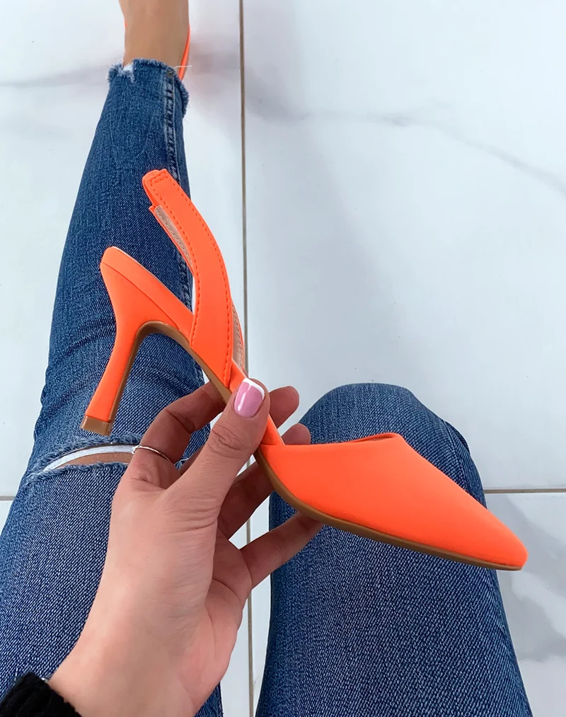 Escarpins orange fluo ouverts à talon aiguille
