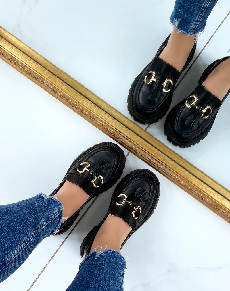 Mocassins noirs à franges et détail doré