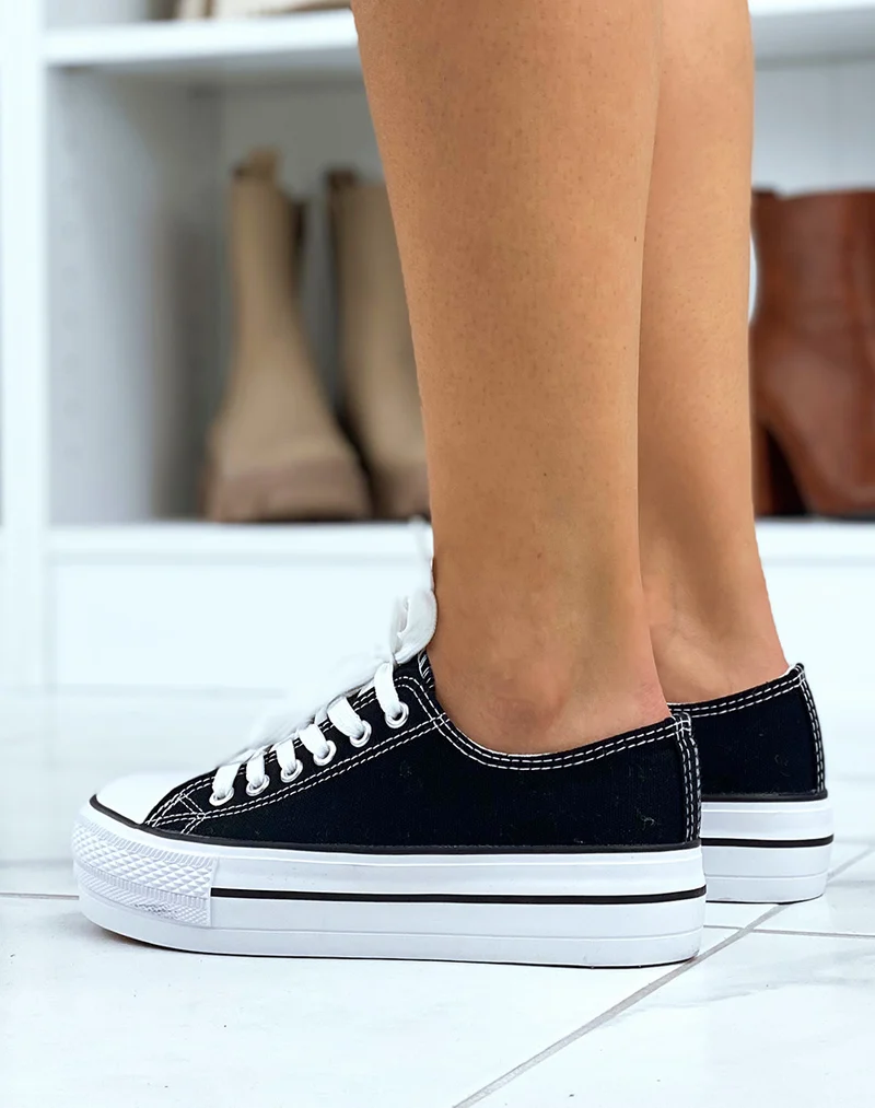 Basket basse noire en tissu