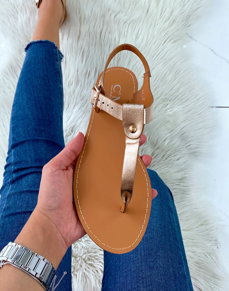 Nu-pieds rose gold à clou doré