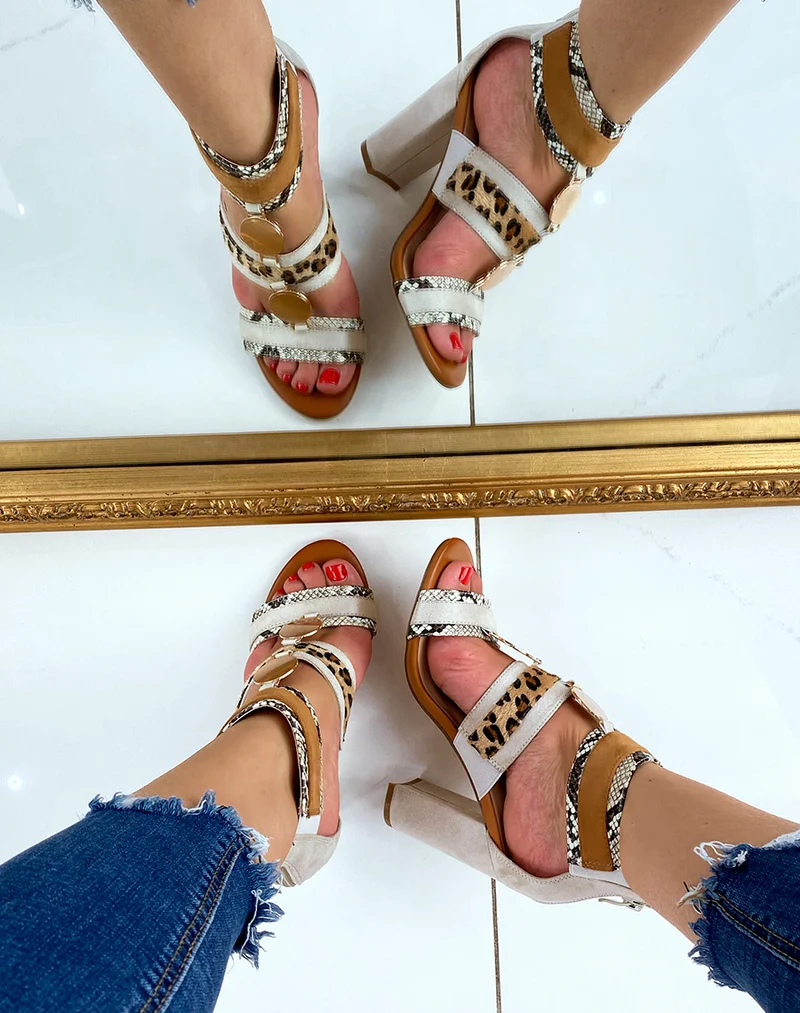 Sandales à talon beige à multiples motifs animaliers