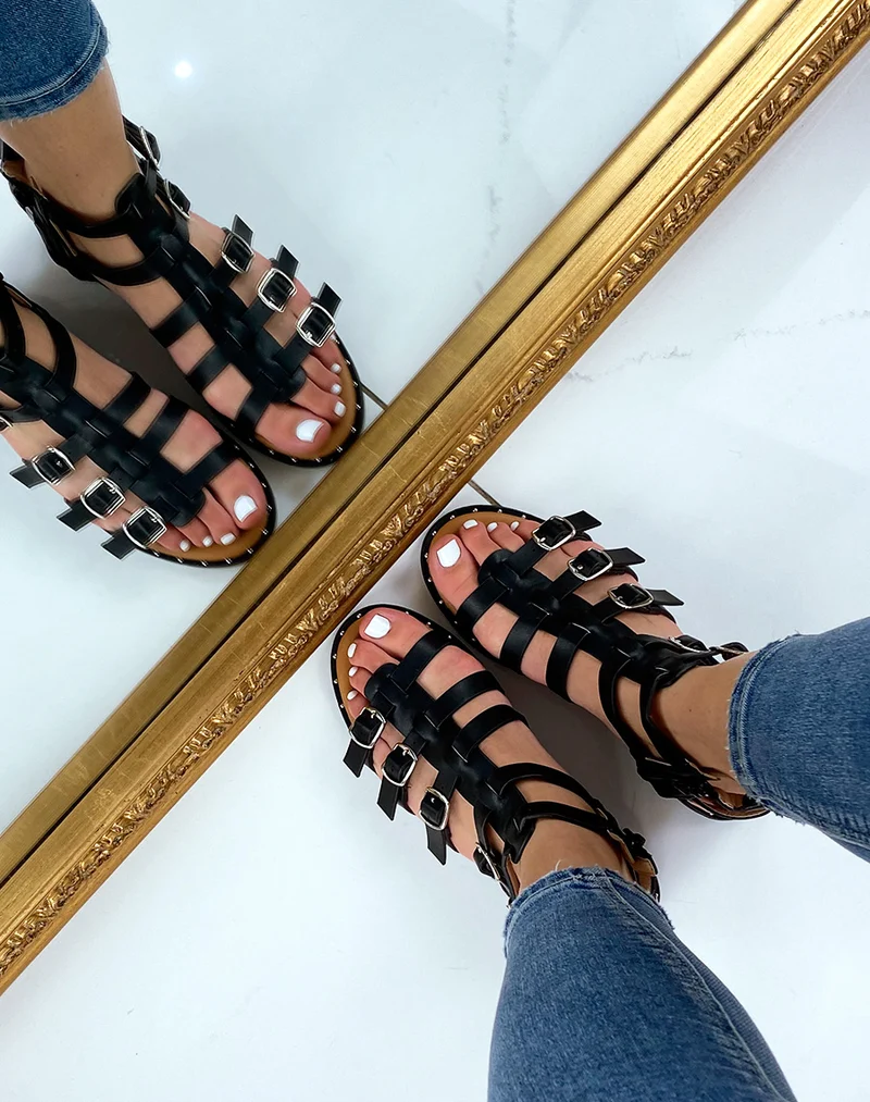 Nu-pieds noirs style spartiate