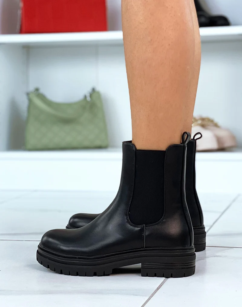 Chelsea boots noires à fine semelle crantée