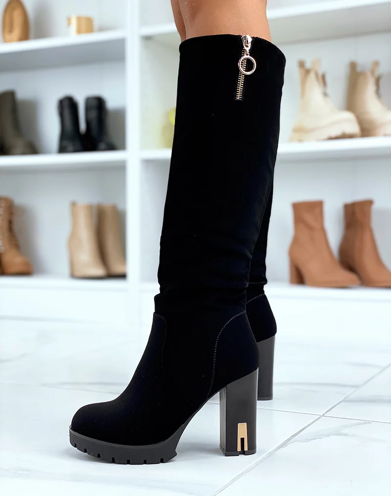 Bottes hautes noires en suédine lisse à détail doré