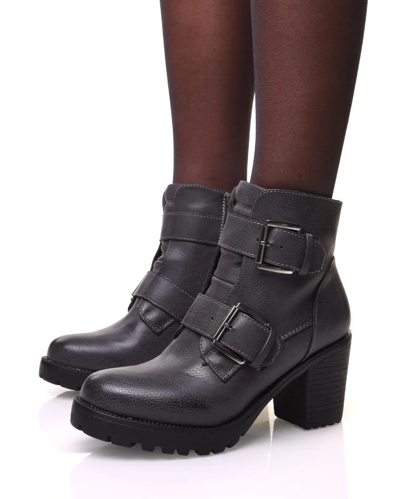 Bottines grises à talons et sangles