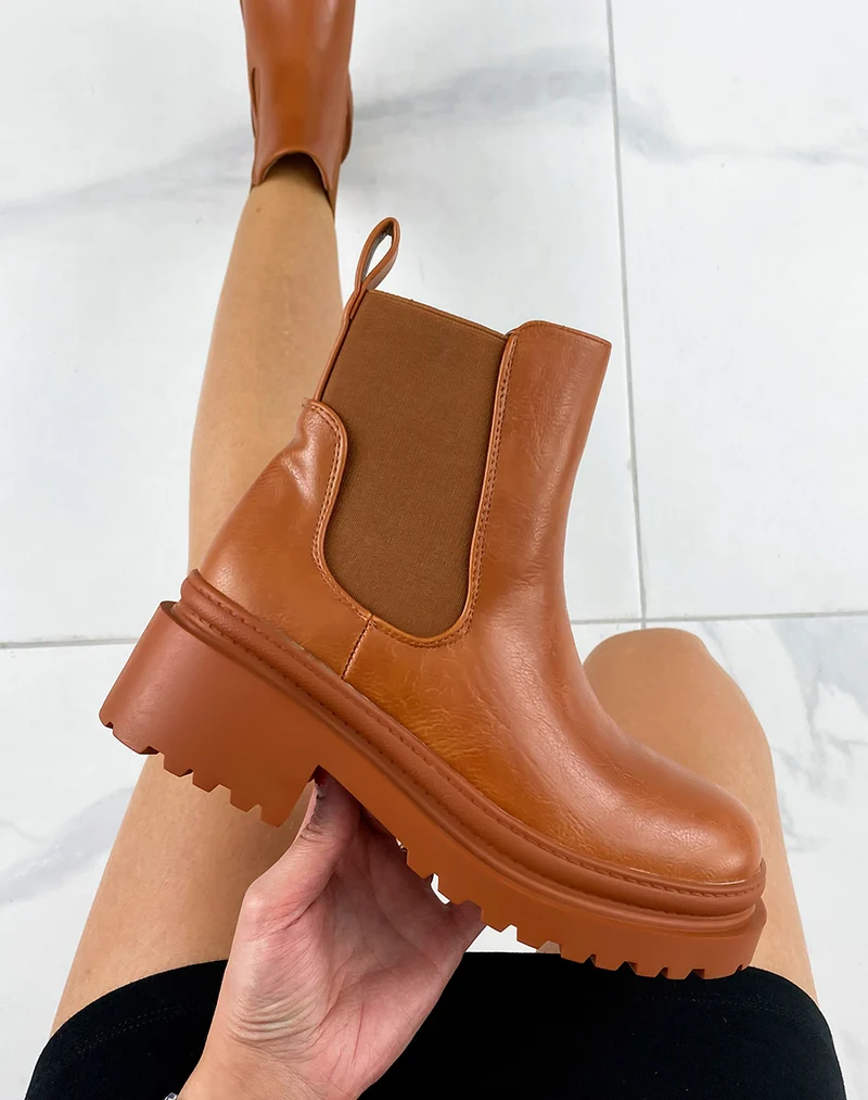 Bottines camel à élastique et semelle talonnée