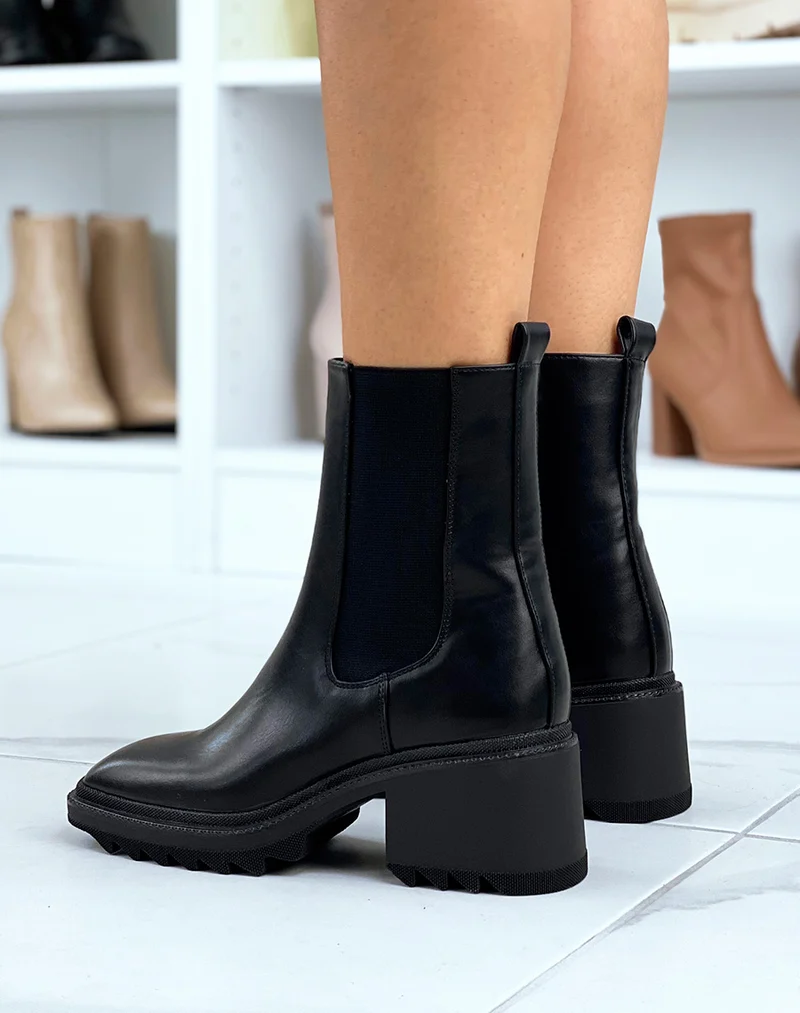 Bottines à talon noires à bout carré