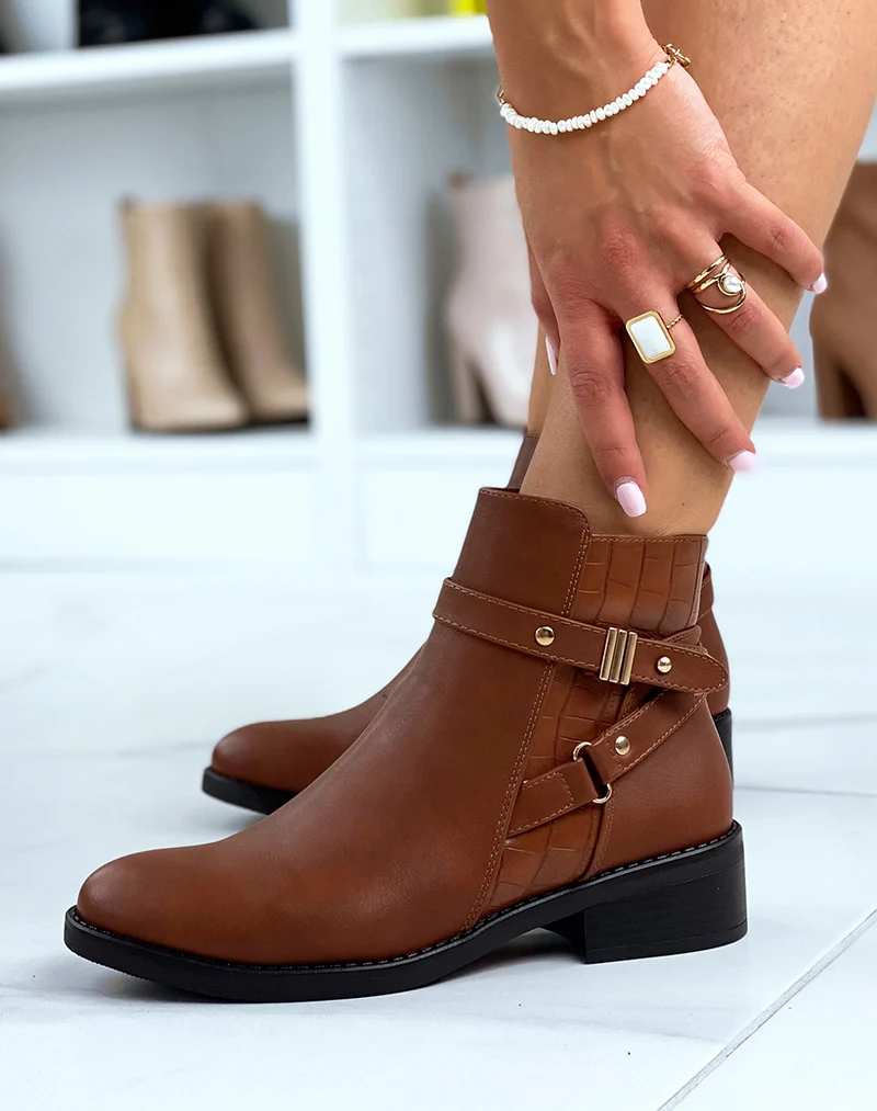 Bottines camel à brides entrecroisées et effet croco