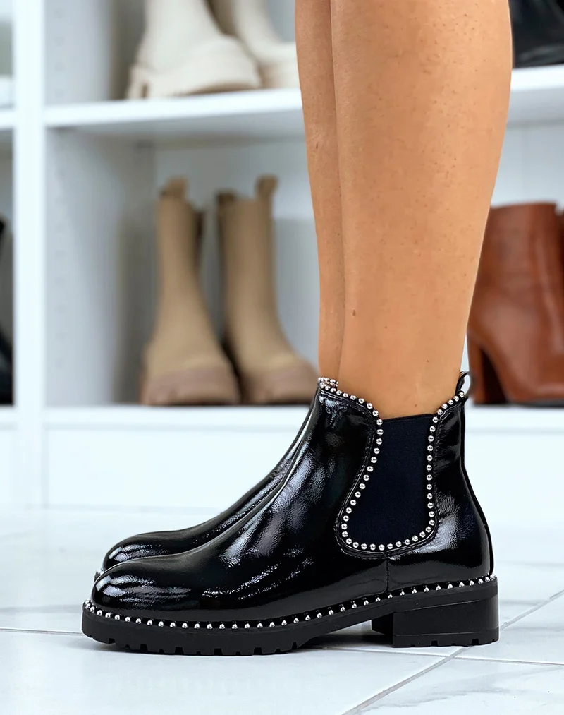 Chelsea boots vernies noires cloutées