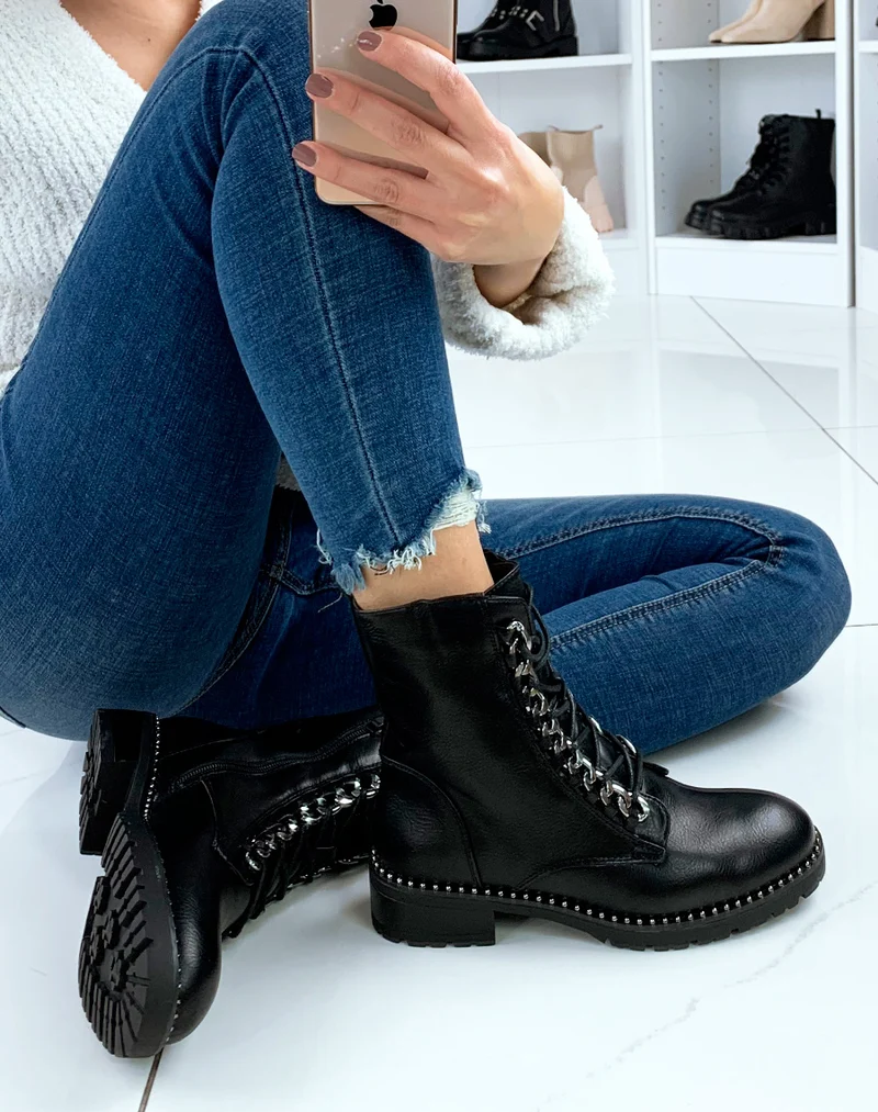 Bottines noires avec chaines