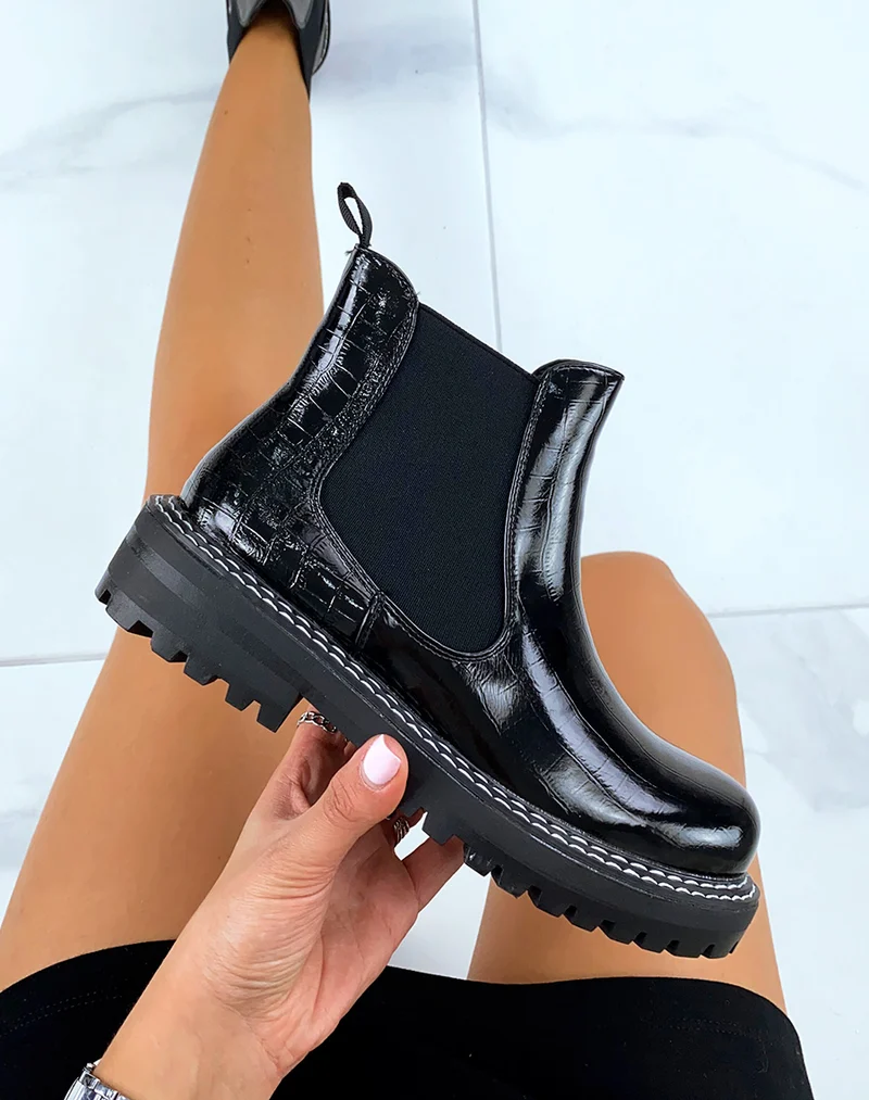 Chelsea boots effet croco noir à grosse plateforme