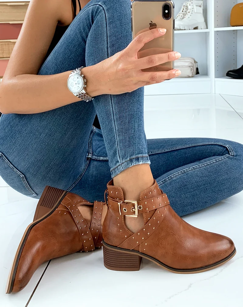 Bottines basses camel ouvertes