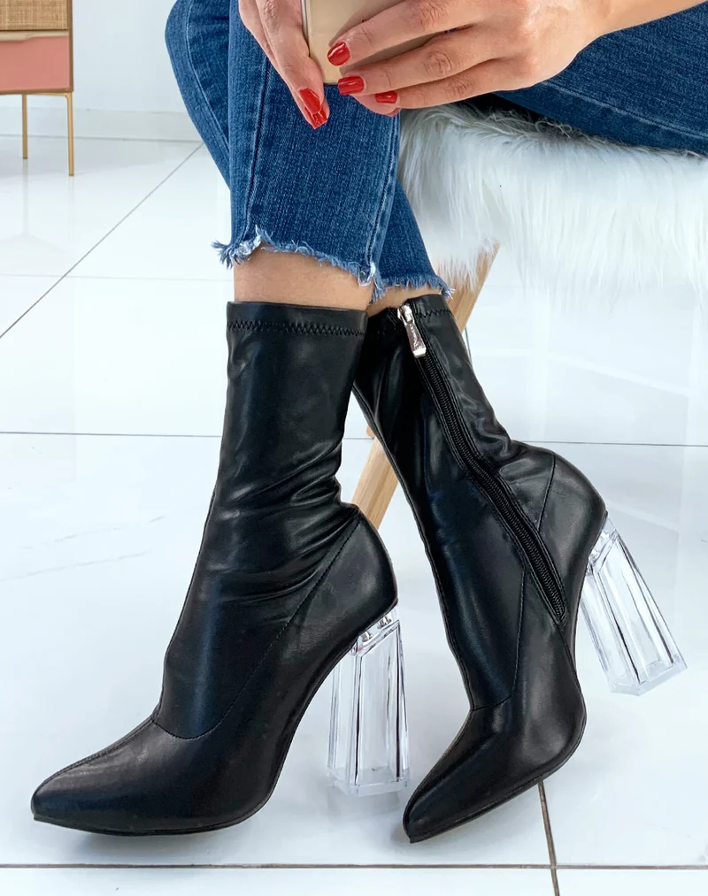 Bottines noires à talon transparent