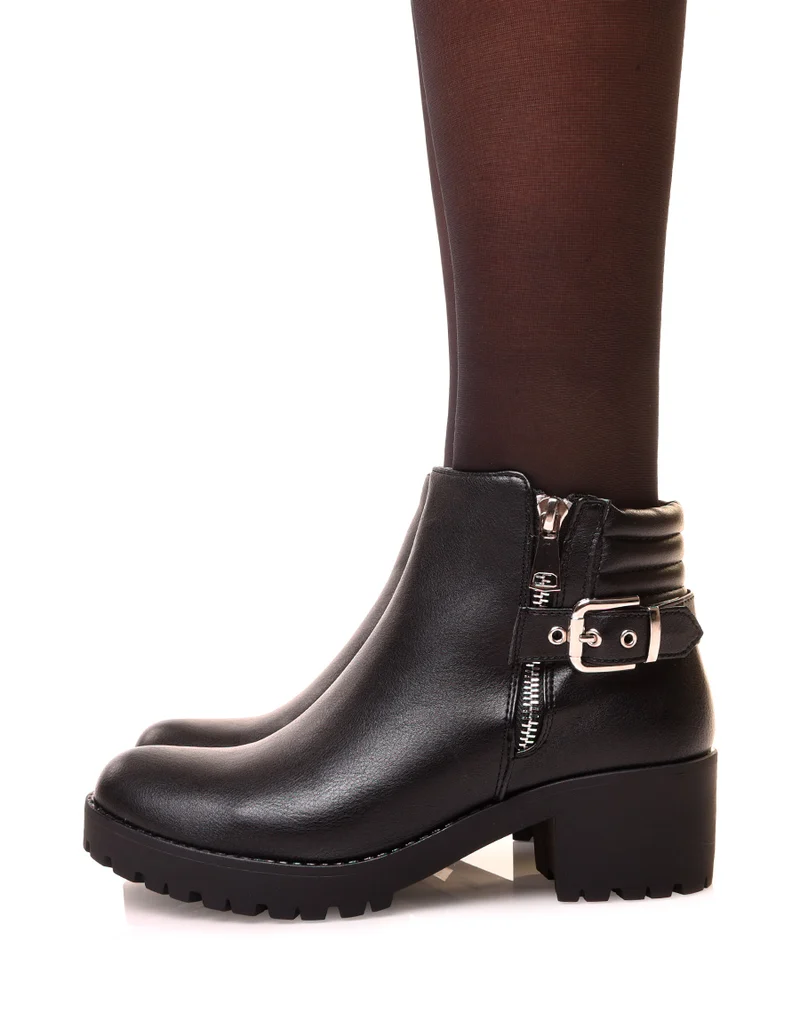 Bottines noires à talons et à zip décoratif