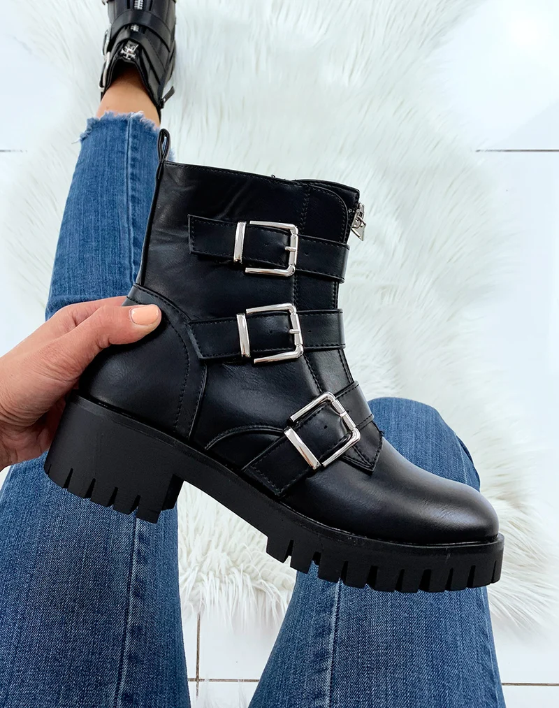 Bottines noires à sangles multiples