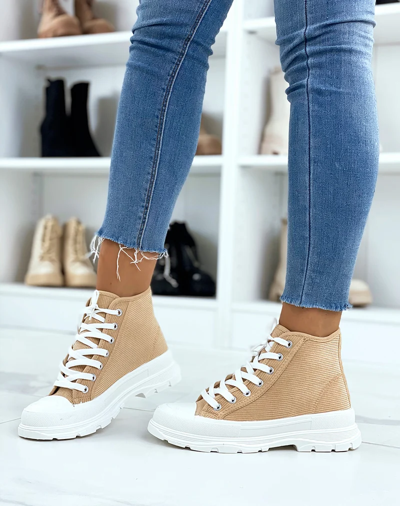 Basket beige foncé montantes en suédine rayée