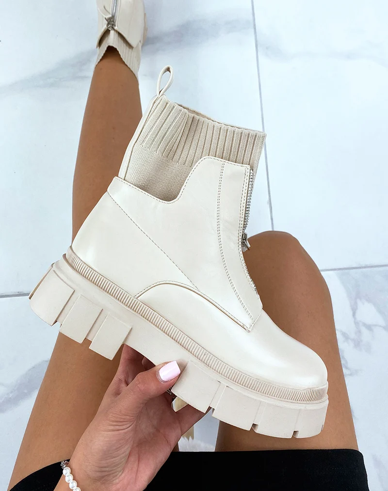 Bottines beiges effet chaussette à zip avant et semelle épaisse