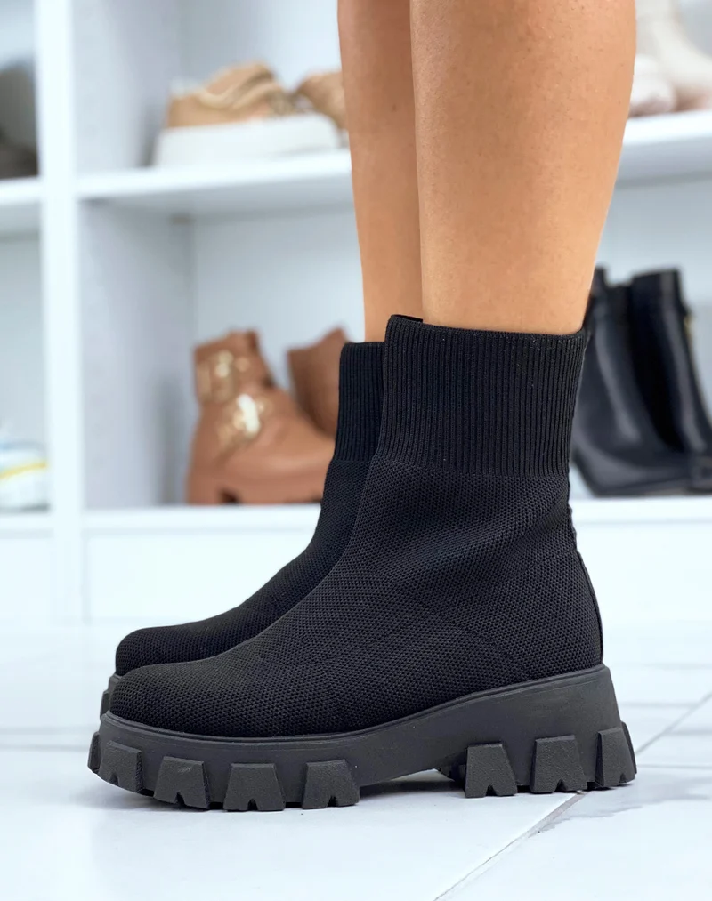 Bottines noires effet chaussette à semelle épaisse crantée