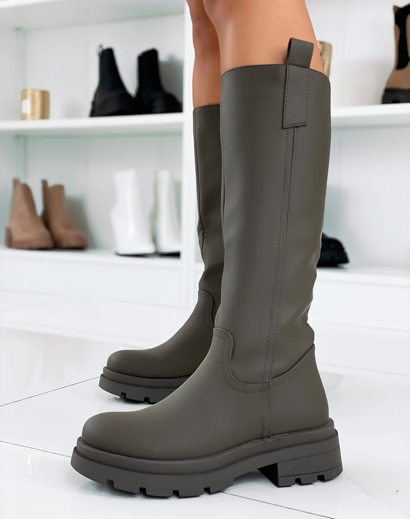 Bottes hautes vert kaki gommées