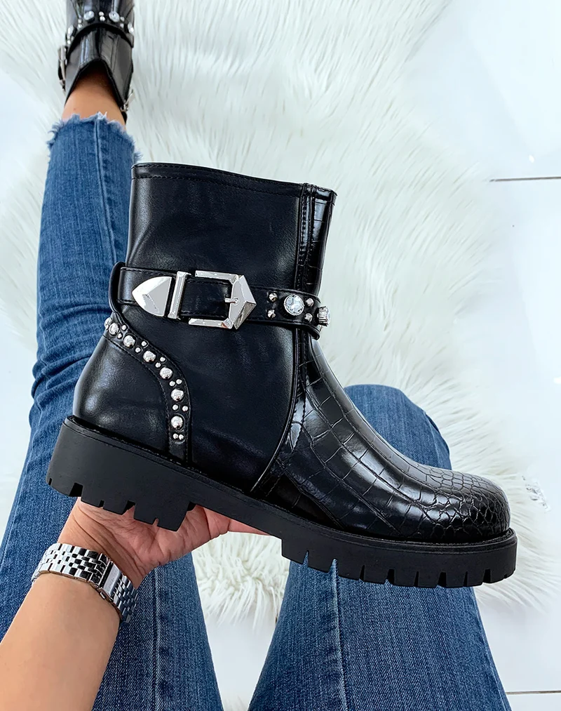 Bottines noires bi-matières ornées de clous