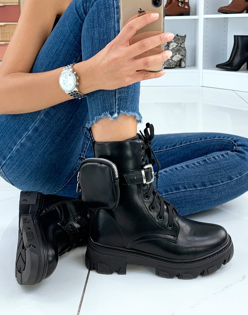 Bottines hautes noires semelle crantée à pochette