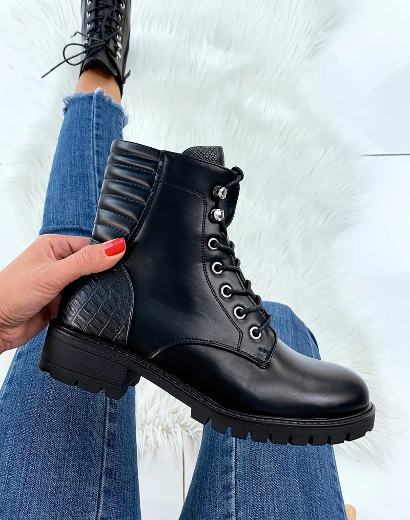 Bottines hautes noires à lacets