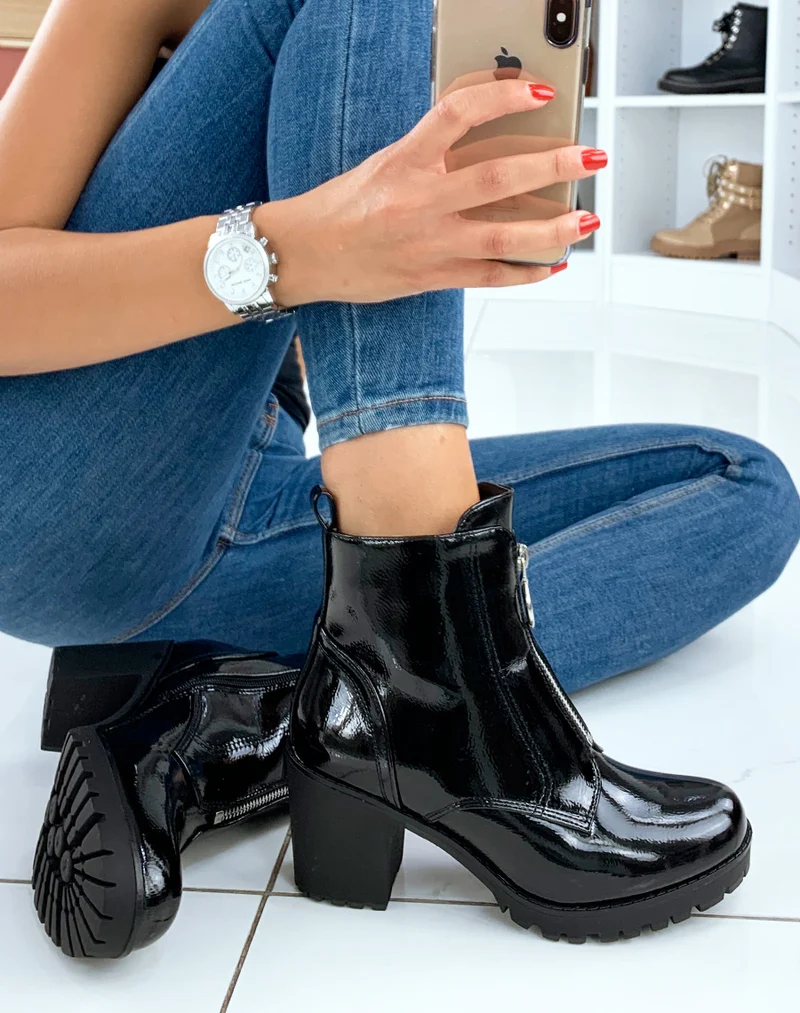 Bottines vernies noires à talon mi-haut