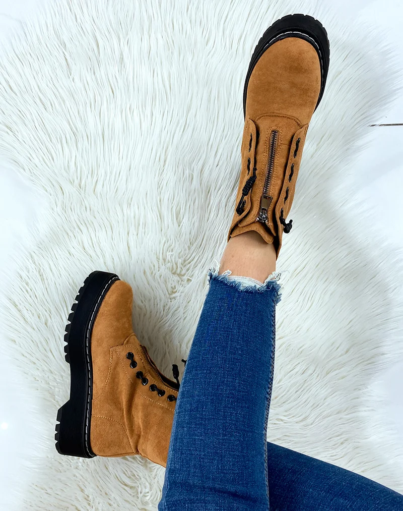 Bottines en suédine camel à zip
