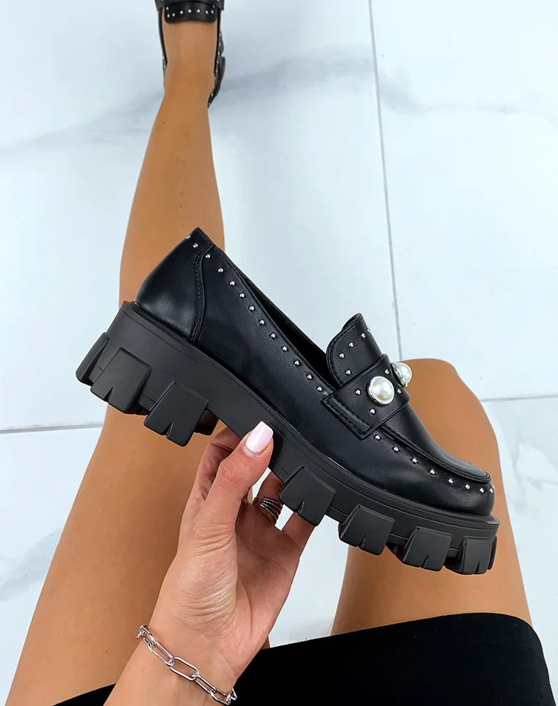Mocassin noir perlé à grosse plateforme