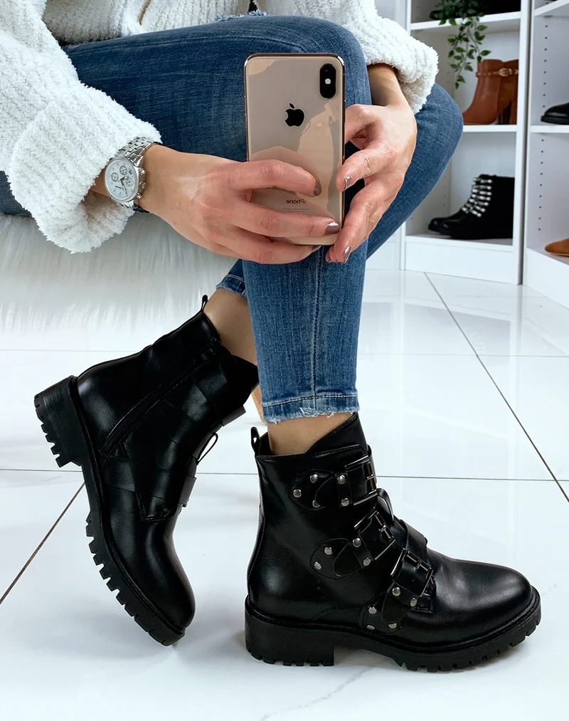 Bottines noires à multiples brides