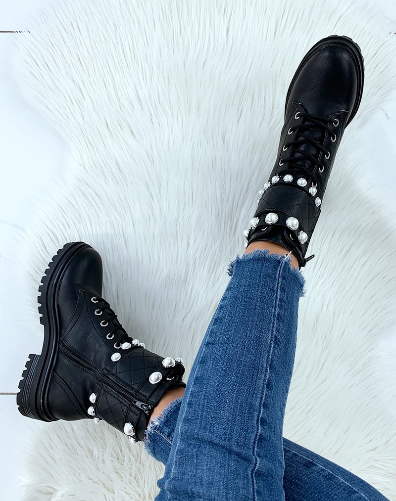 Bottines montantes noires à perles
