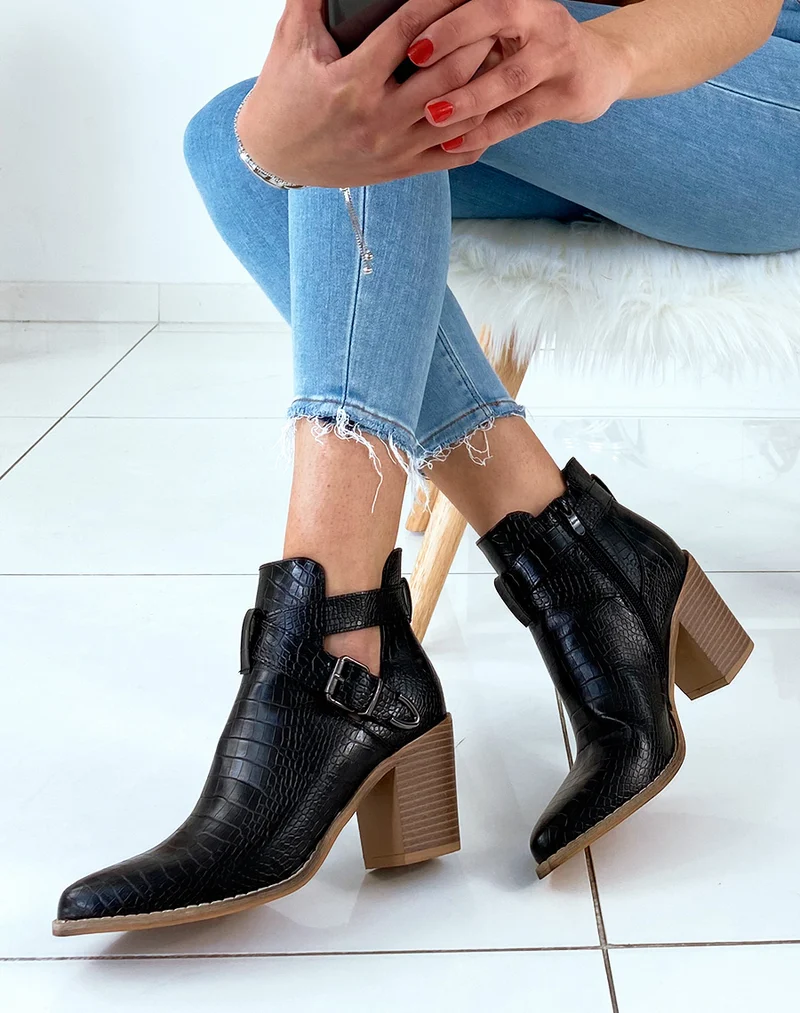 Bottines ajourées noires effet croco à talons