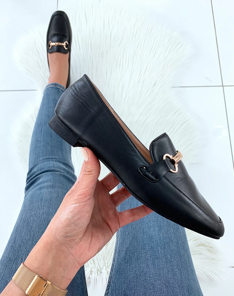 Mocassins en similicuirs noirs