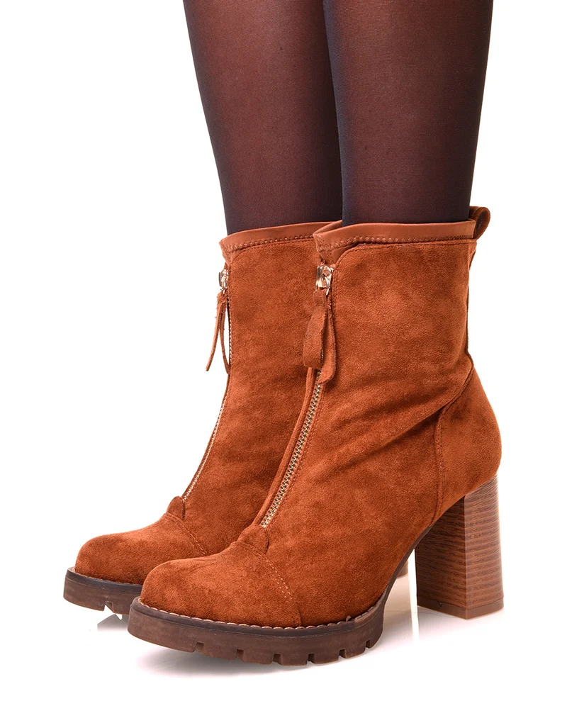 Bottines camel en suédine à talons effet chaussette