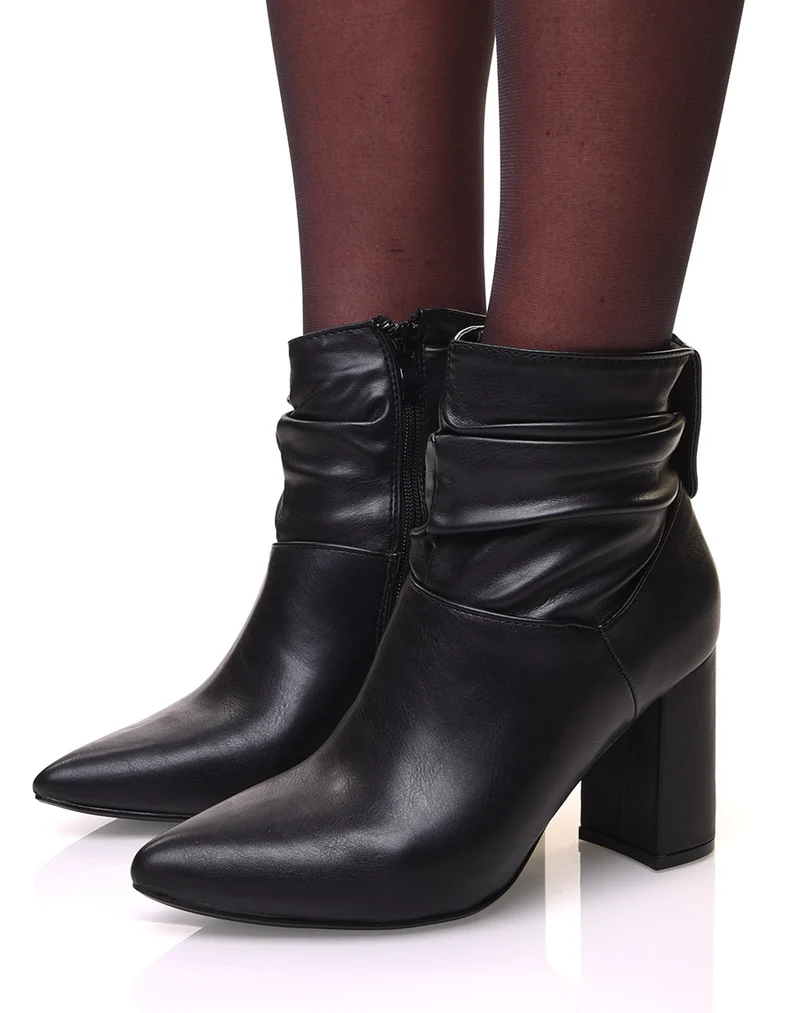 Bottines noires à talons carrés et bouts pointus effet plissé