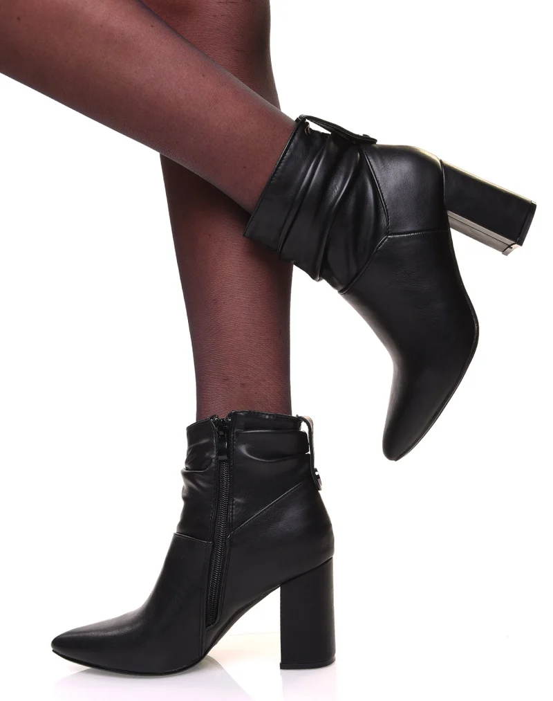 Bottines noires à talons carrés et bouts pointus effet plissé