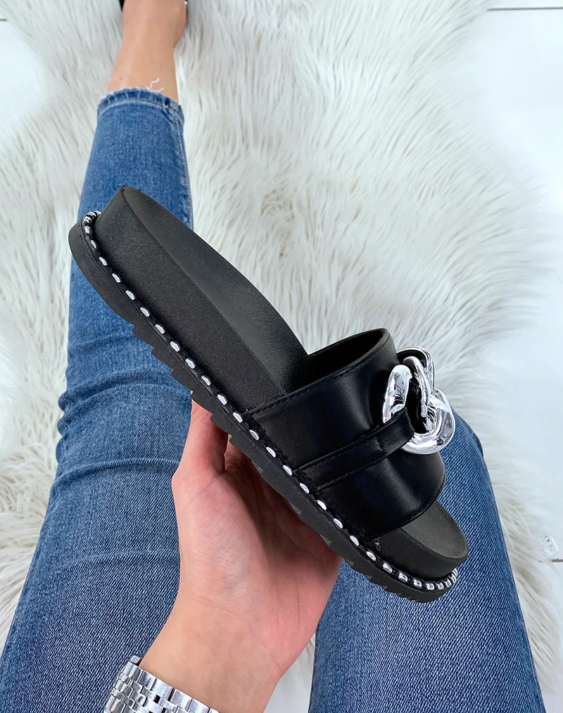 Mules noires cloutées à chaîne argentée