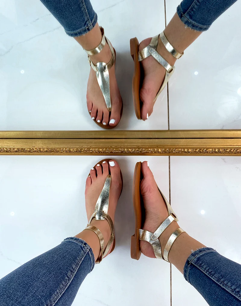 Nu-pieds dorés à double brides