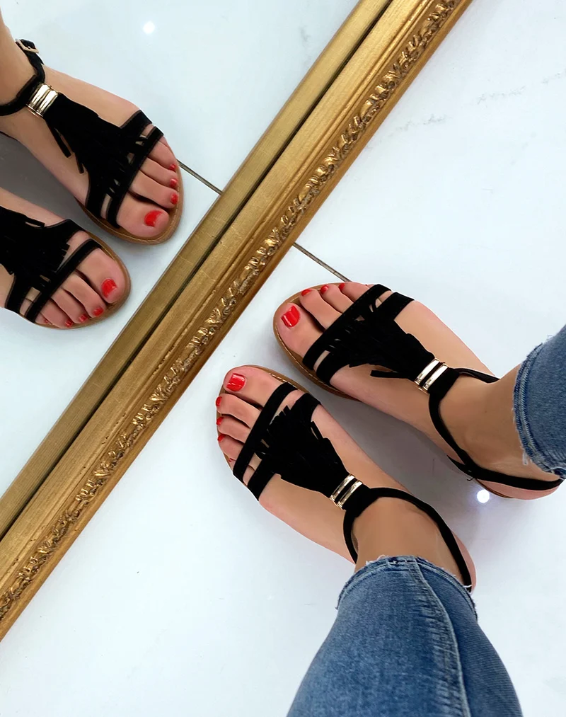 Nu-pieds en suédine noire à franges et détail doré