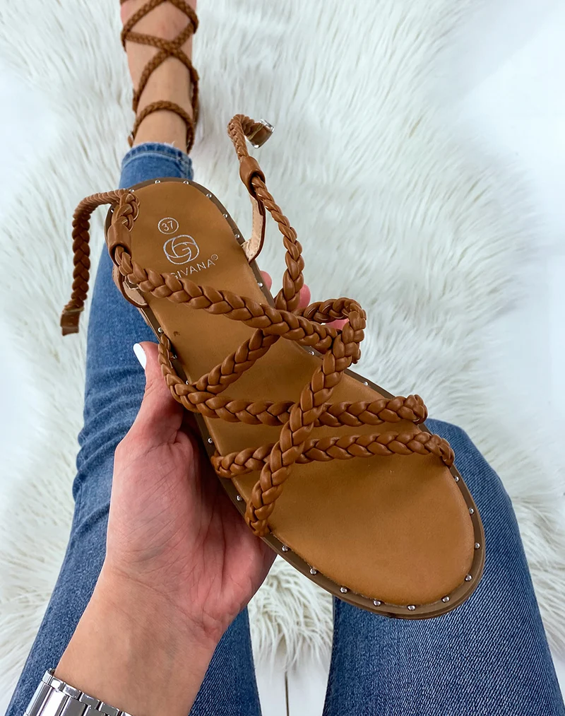 Nu-pieds camel avec multiples brides tressées