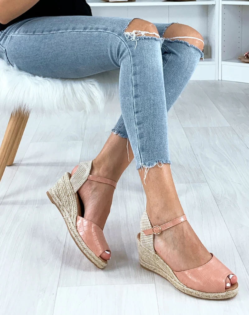 Sandales espadrilles compensées roses effet croco et corde